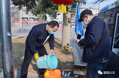 關(guān)鍵時刻，黨員挺身而出