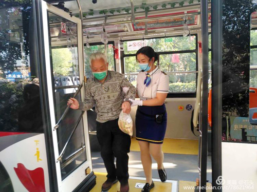 車(chē)靚，服務(wù)也靚01.jpg